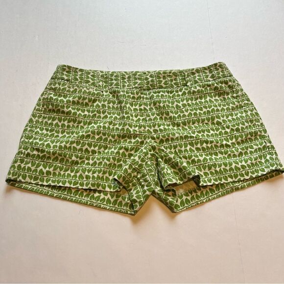 J. Crew Women's City Fit Shorts Cotton Size 10 Green/Cream Leaves - Picture 1 of 6